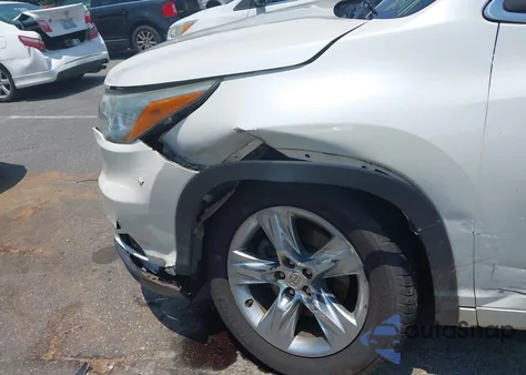 2015 Toyota Highlander Limited V6 z USA, uszkodzony, nr VIN 5TDYKRFH9FS085439